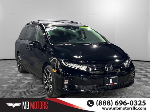 Used 2025 Honda Odyssey Elite image 1