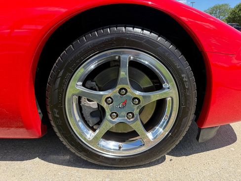 Used 2003 Chevrolet Corvette Convertible w/ Preferred Equipment Group1 RWD image 13