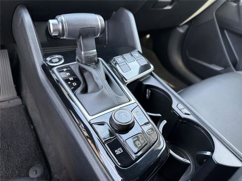 Used 2023 Kia Sportage X-Line w/ X-Line Premium Package AWD/4WD image 15