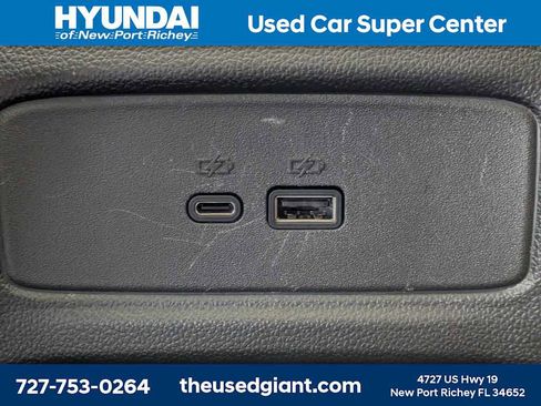 Used 2025 Chevrolet Trax LT w/ Driver Confidence Package FWD image 16