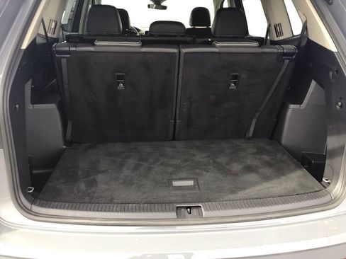 Used 2025 Volkswagen Atlas SE AWD/4WD image 13