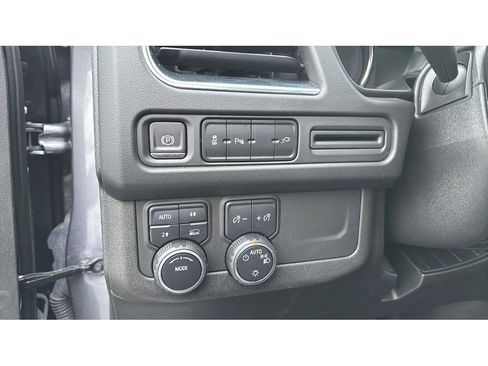 Used 2021 Chevrolet Tahoe LT image 22