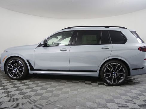 New 2026 BMW X7 xDrive40i w/ M Sport Package AWD/4WD image 6