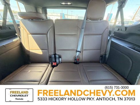 Used 2024 Chevrolet Suburban High Country w/ Advanced Technology Package image 19