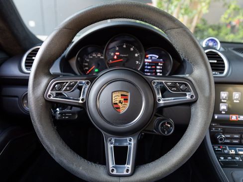 Certified 2022 Porsche 718 Cayman RWD image 13
