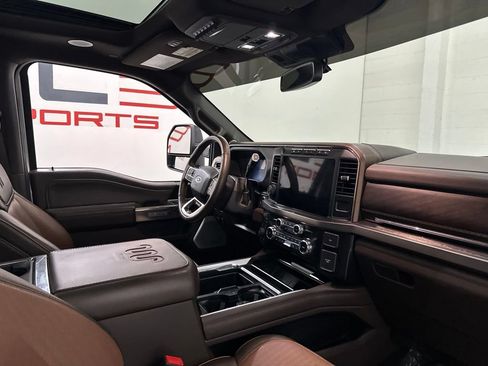 Used 2024 Ford F250 King Ranch w/ FX4 Off-Road Package AWD/4WD image 58