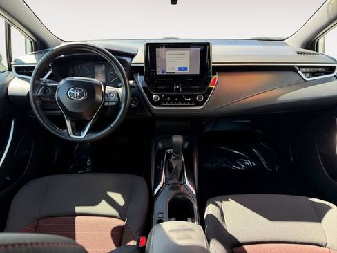 Certified 2025 Toyota Corolla SE w/ Convenience Package image 10