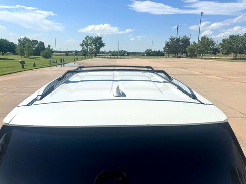 Used 2021 Toyota Sienna Limited image 11