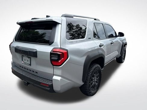 Used 2026 Toyota 4Runner SR5 AWD/4WD image 5
