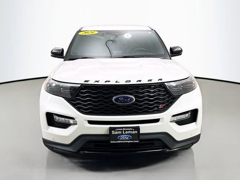 Used 2021 Ford Explorer ST w/ Equipment Group 401A AWD/4WD image 2