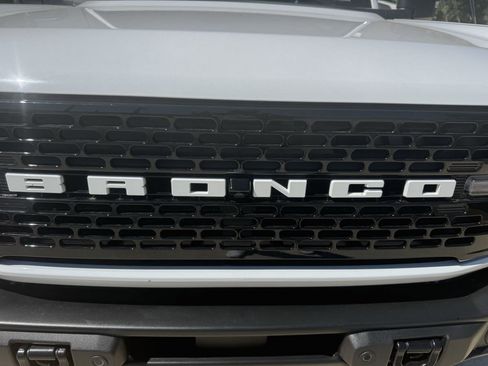 Used 2025 Ford Bronco Badlands AWD/4WD image 26