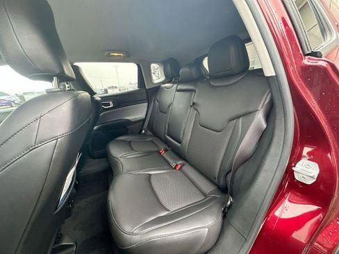 Certified 2022 Jeep Compass Latitude w/ Convenience Group image 23