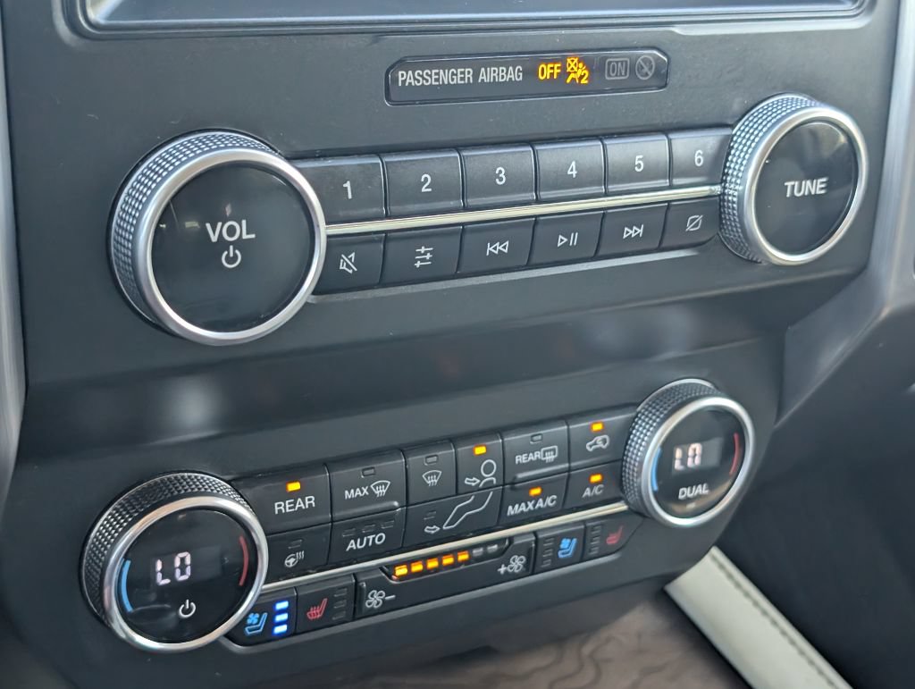 Used 2020 Ford Expedition Max Platinum AWD/4WD image 21