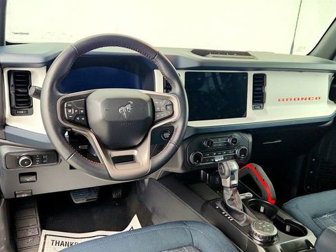 Used 2025 Ford Bronco Heritage Edition image 12