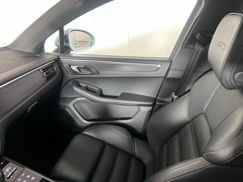 Certified 2023 Porsche Macan GTS w/ Premium Package Plus image 25