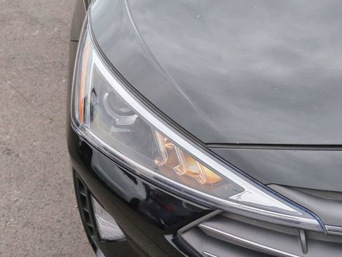 Used 2019 Hyundai Elantra Value Edition image 9