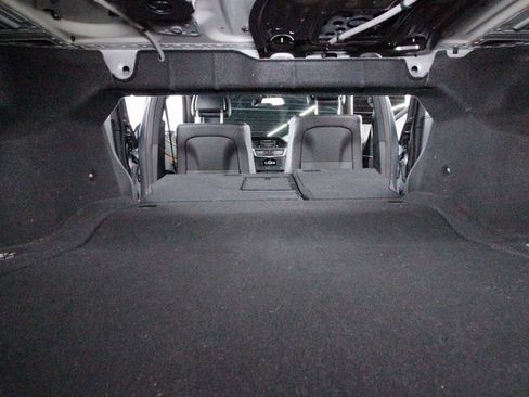 Used 2012 Mercedes-Benz E 350 4MATIC Sedan image 56