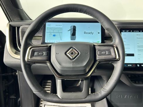 Used 2022 Rivian R1T Adventure image 24