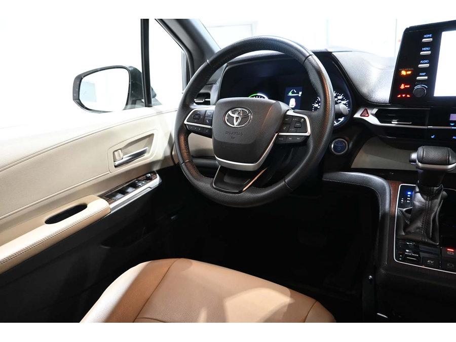 Used 2021 Toyota Sienna XLE AWD/4WD image 25