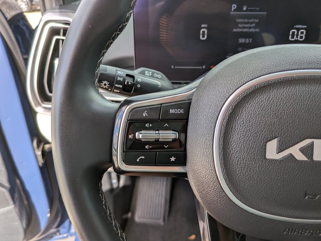 Certified 2025 Kia Sorento EX FWD image 31