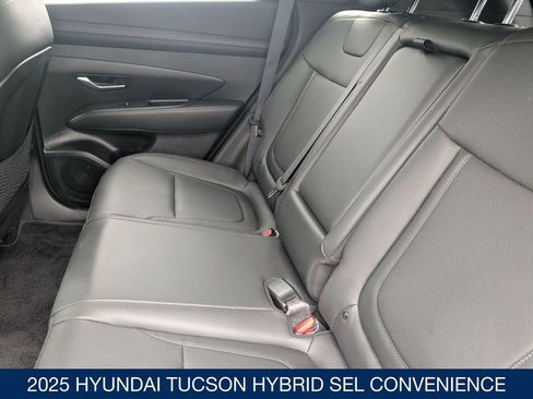 Certified 2025 Hyundai Tucson SEL AWD/4WD image 17