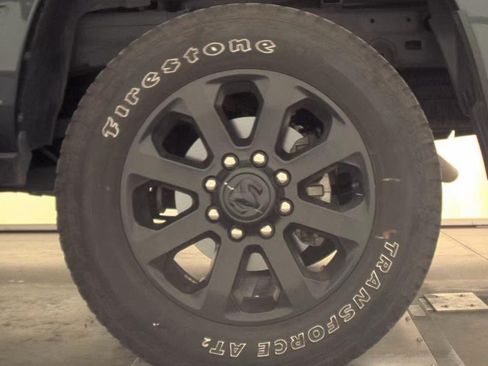 Used 2025 RAM 2500 Big Horn AWD/4WD image 5
