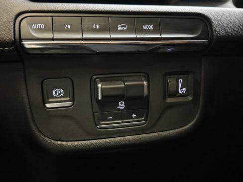 Used 2021 Cadillac Escalade ESV Sport image 13