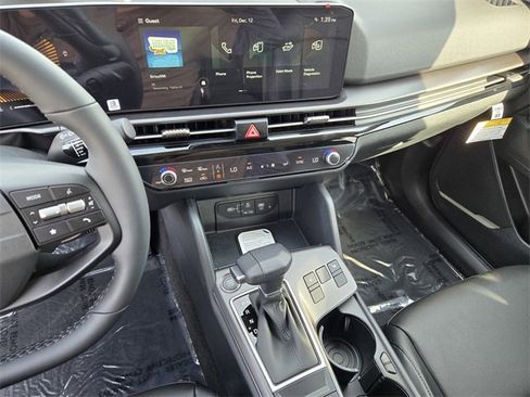 New 2026 Kia Sportage EX image 19