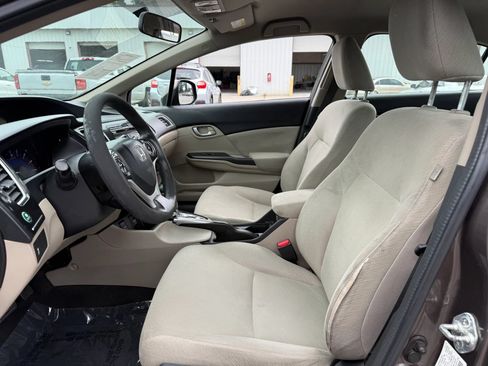 Used 2013 Honda Civic LX image 2