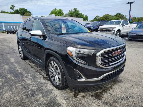 Used 2020 GMC Terrain SLT w/ Preferred Package FWD image 3