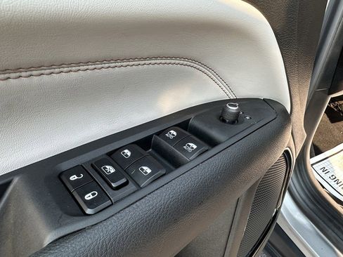 Used 2023 Jeep Compass Limited w/ Elite Group image 13