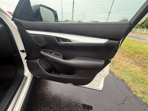 Used 2019 INFINITI QX50 Essential w/ Premium Heat Package AWD/4WD image 22