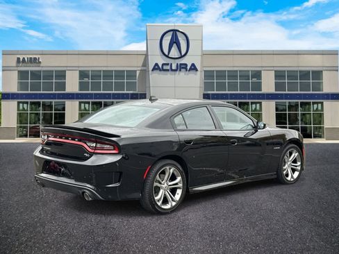 Used 2022 Dodge Charger R/T w/ Driver Convenience Group image 5