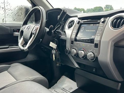 Used 2016 Toyota Tundra SR5 AWD/4WD image 39