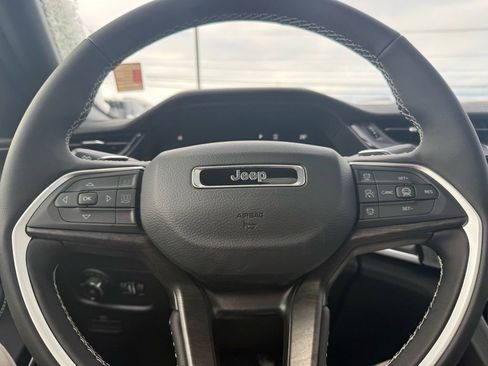 New 2026 Jeep Grand Cherokee Limited AWD/4WD image 22