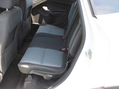 Used 2017 Ford Escape SE AWD/4WD image 10