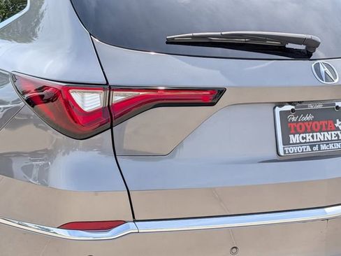 Used 2023 Acura MDX FWD w/ Technology Package image 9