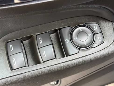 Used 2024 Chevrolet Equinox LT AWD/4WD image 13