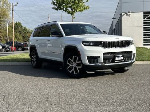 Used 2024 Jeep Grand Cherokee L Limited w/ Luxury Tech Group II AWD/4WD image 1
