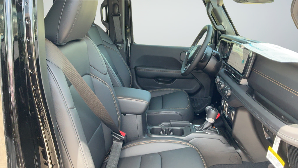 New 2026 Jeep Gladiator Sport AWD/4WD image 21