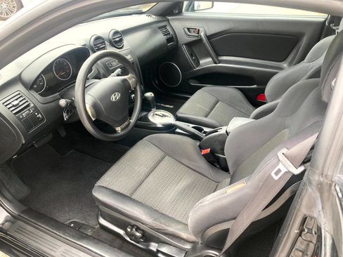 Used 2008 Hyundai Tiburon GS image 8