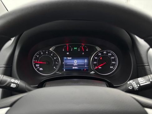 Used 2024 GMC Terrain SLE FWD image 17