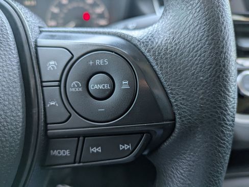 Used 2024 Toyota Corolla LE image 17