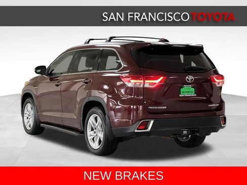 Used 2017 Toyota Highlander Limited AWD/4WD image 3