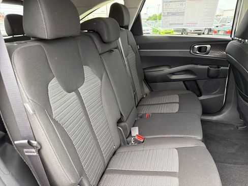 New 2026 Kia Sorento LX FWD image 22