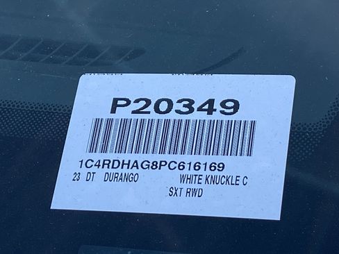 Used 2023 Dodge Durango SXT image 31