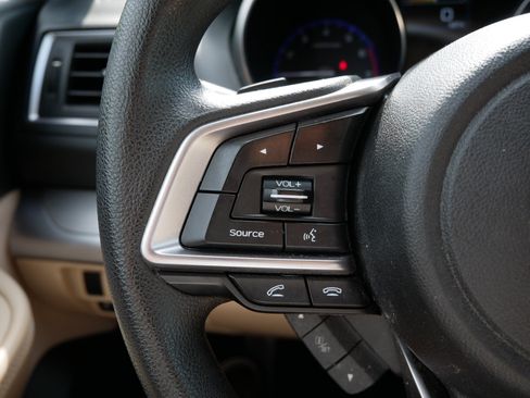 Used 2019 Subaru Outback 2.5i AWD/4WD image 28