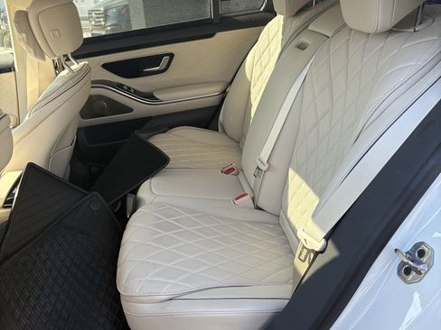Used 2025 Mercedes-Benz S 580 4MATIC Sedan image 17