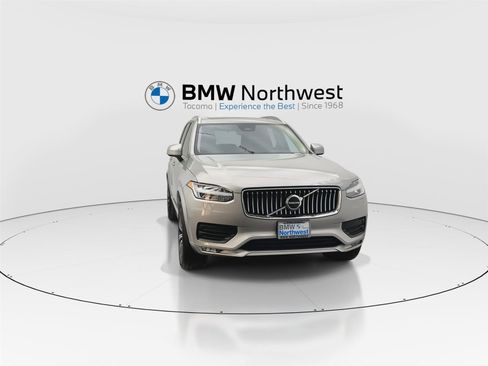 Used 2023 Volvo XC90 B5 Core w/ Protection Package Premier image 7