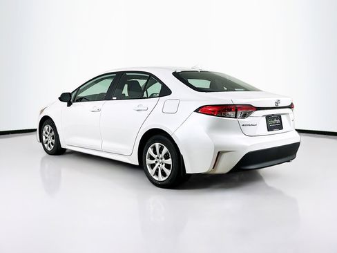 Used 2026 Toyota Corolla LE FWD image 5